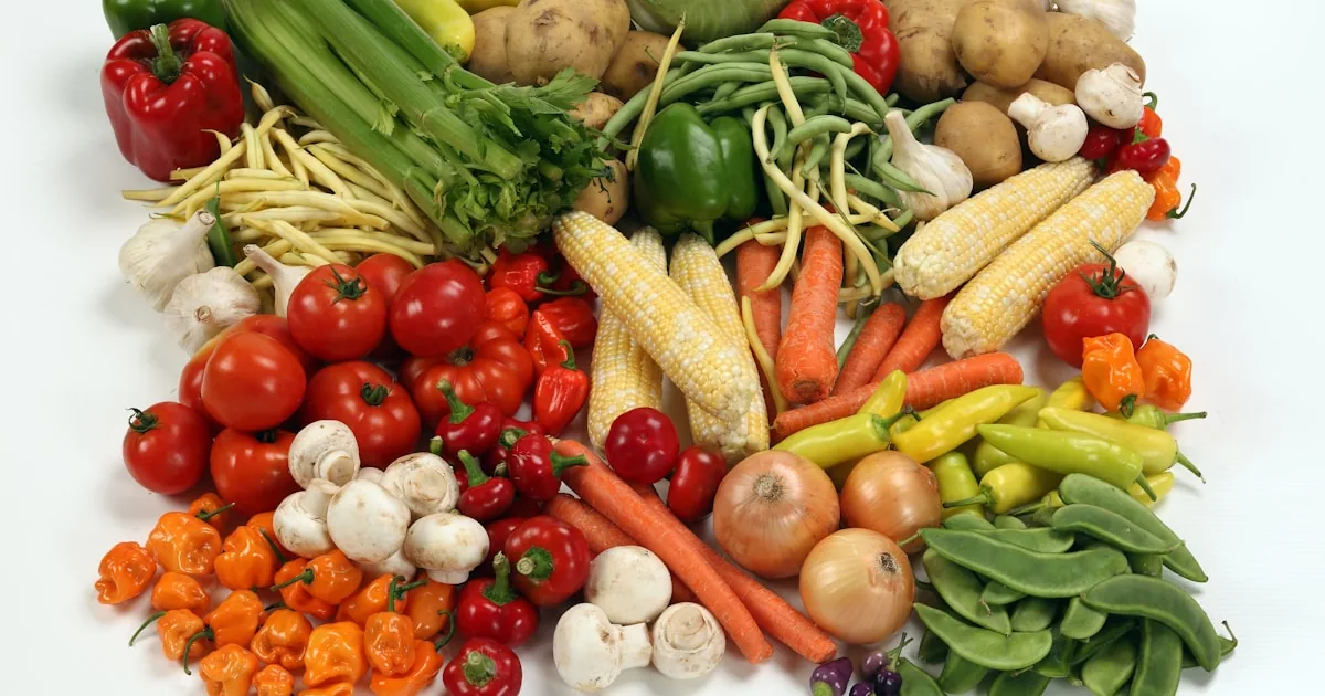 Vegetable Nutrition Facts: Calories, Fiber, Carbs & Health Benefits
